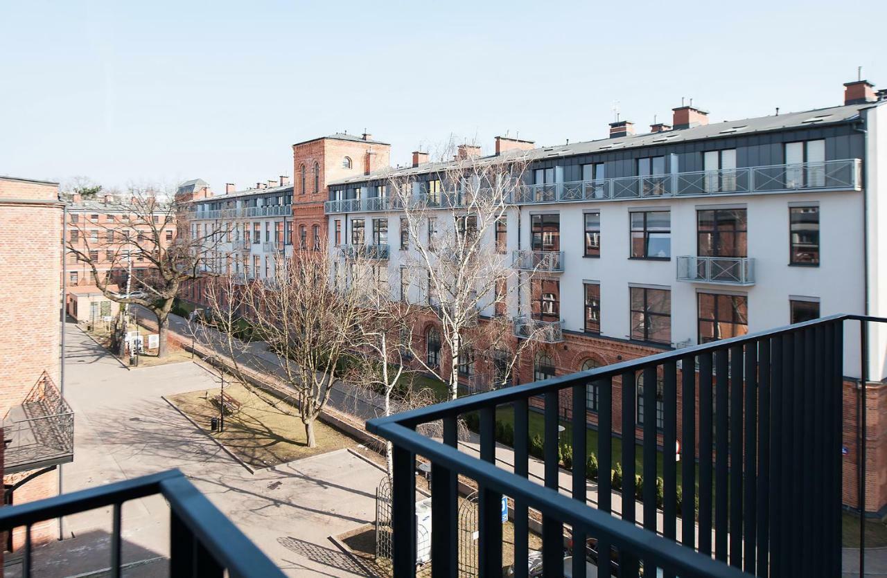 Rabarbar Tobaco Apartman Łódź Kültér fotó